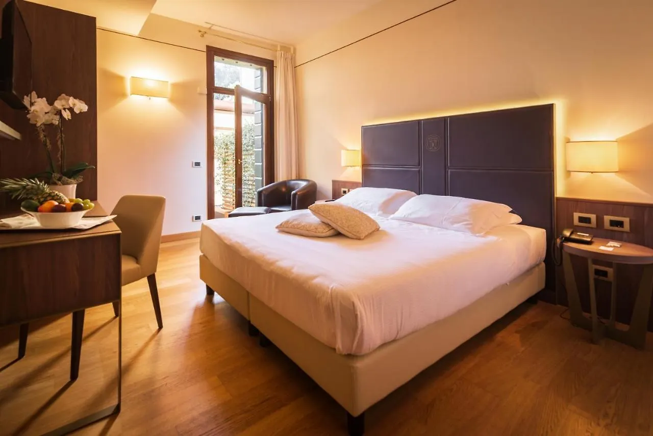Hotel Alla Torre Castelfranco Veneto 4*,